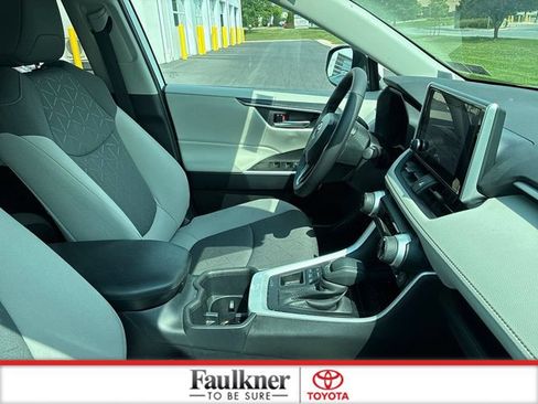 Certified 2025 Toyota RAV4 XLE AWD/4WD image 20