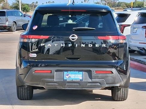 Used 2024 Nissan Pathfinder S image 5
