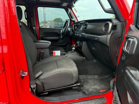 Used 2020 Jeep Gladiator Sport w/ Quick Order Package 24S AWD/4WD image 12