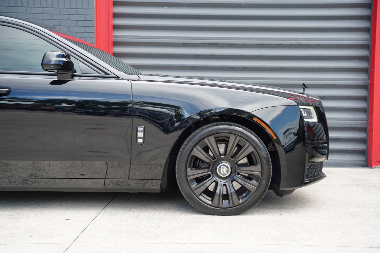 Used 2022 Rolls-Royce Ghost w/ Ghost Package AWD/4WD image 4