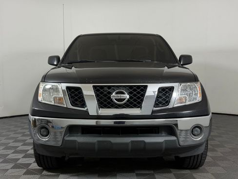 Used 2010 Nissan Frontier SE RWD image 6