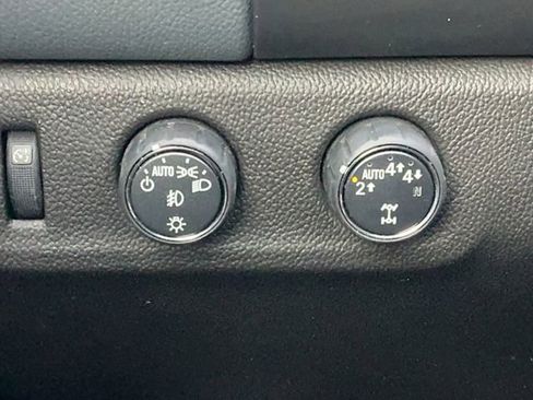 Used 2022 Chevrolet Colorado Z71 image 35