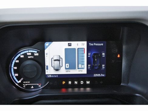 Used 2023 Ford Bronco Wildtrak image 13