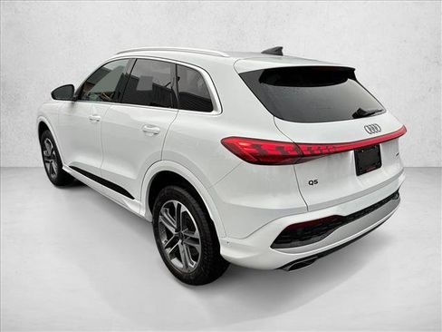 Used 2025 Audi Q5 Premium w/ Convenience Package AWD/4WD image 7