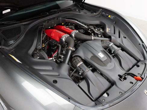 Used 2023 Ferrari Roma image 87