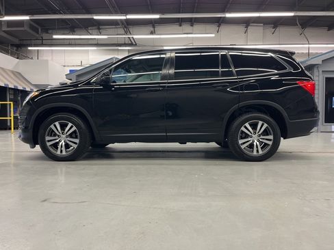 Used 2017 Honda Pilot EX-L image 4
