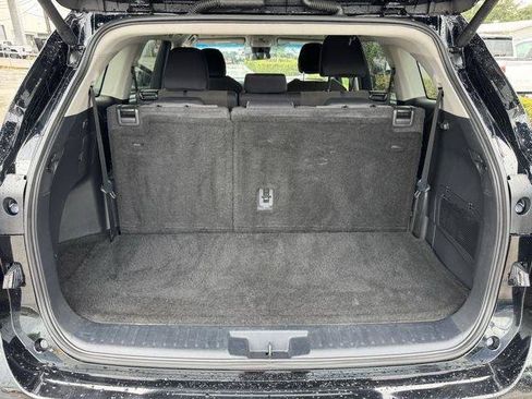 Certified 2024 Toyota Highlander LE FWD image 21
