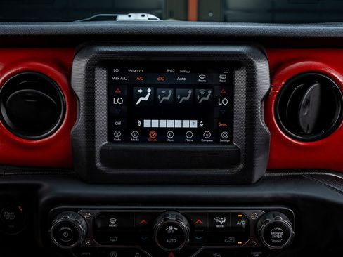 Used 2019 Jeep Wrangler Unlimited Sport S AWD/4WD image 24