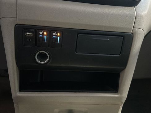 Used 2015 Toyota Sienna XLE w/ XLE Navigation Package FWD image 26