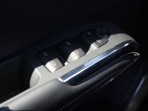 New 2025 Chevrolet Traverse LT w/ Enhanced Driving Package image 18