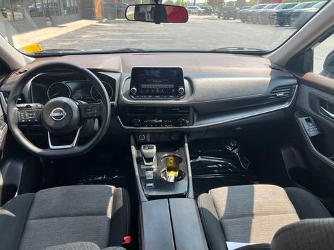 Used 2023 Nissan Rogue SV FWD image 20
