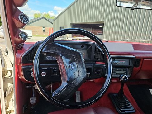 Used 1989 Ford F450 2WD Regular Cab Super Duty image 6