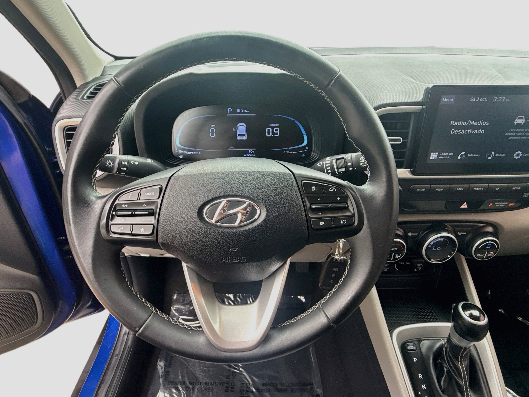 Used 2023 Hyundai Venue SEL FWD image 8