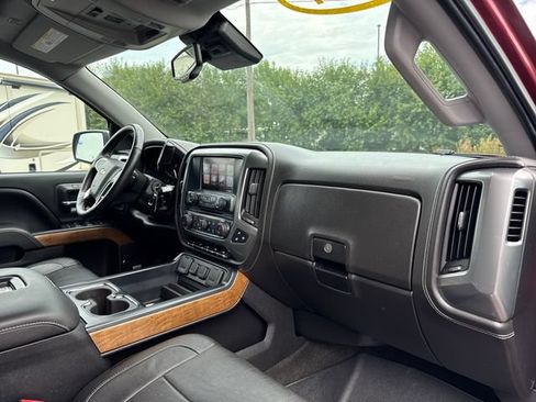Used 2017 Chevrolet Silverado 1500 LTZ w/ Sport Package AWD/4WD image 28