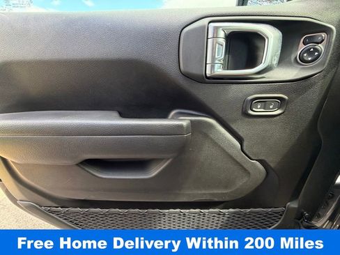 Used 2025 Jeep Wrangler Unlimited Rubicon 4xe w/ Convenience Group image 28