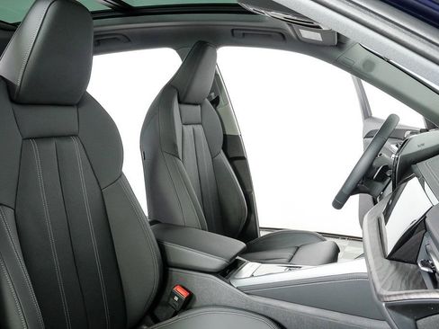New 2025 Audi Q5 Premium Plus image 23