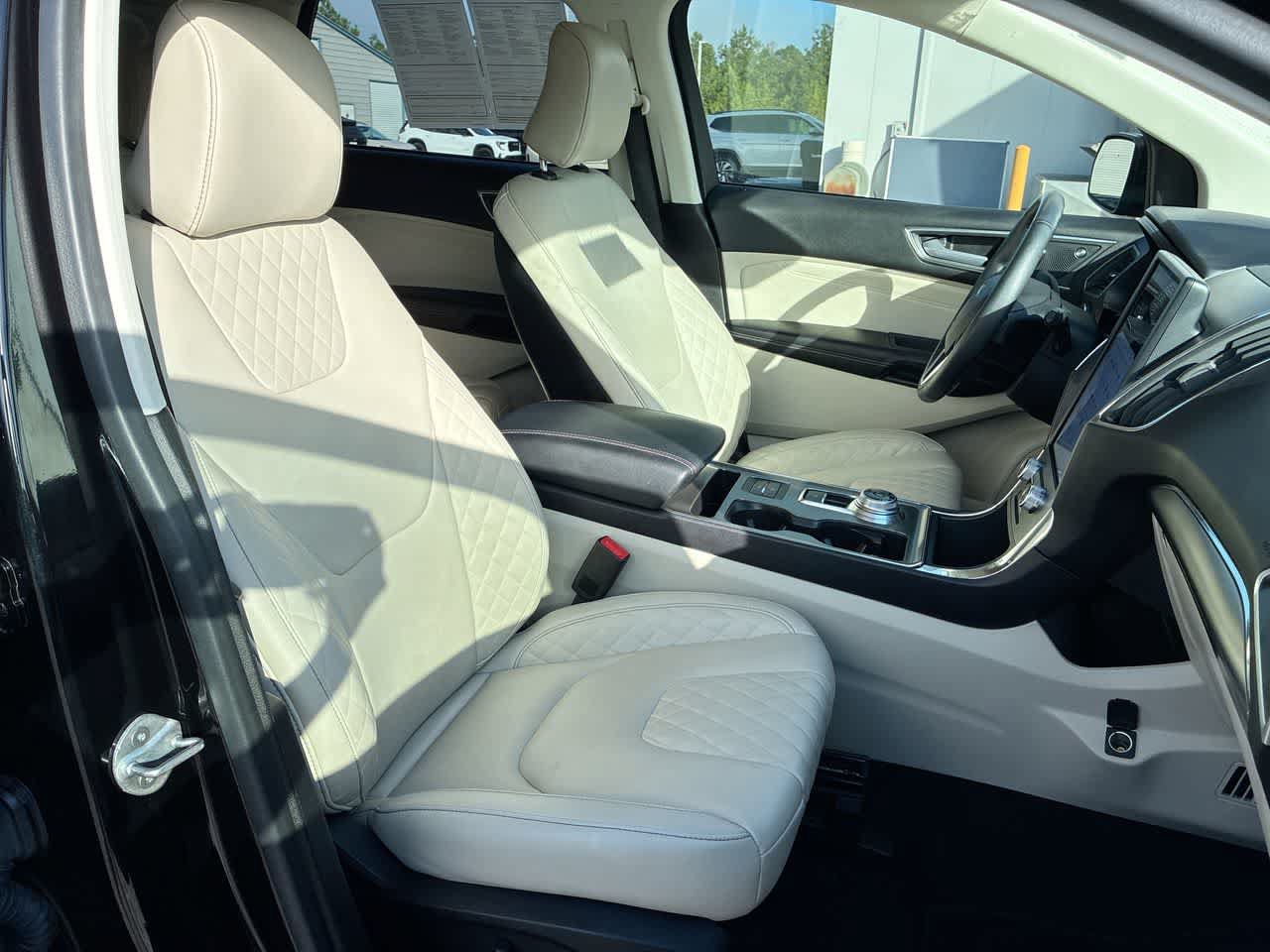 Used 2023 Ford Edge Titanium w/ Cargo Accessory Package AWD/4WD image 27