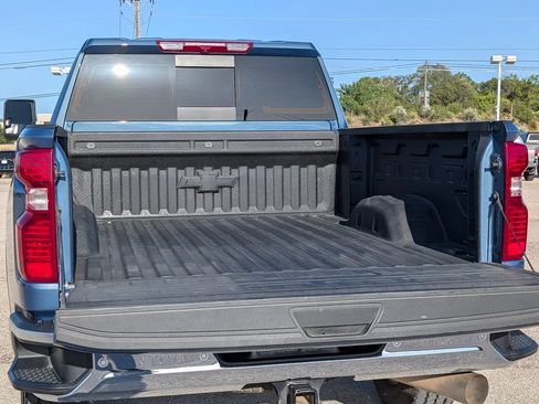 Used 2026 Chevrolet Silverado 2500 LT w/ Safety Package AWD/4WD image 7