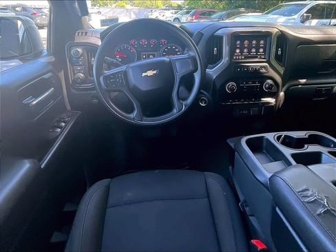 Used 2023 Chevrolet Silverado 1500 Custom AWD/4WD image 16