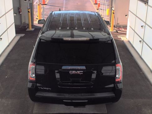 Used 2017 GMC Yukon SLE w/ Convenience Package image 7