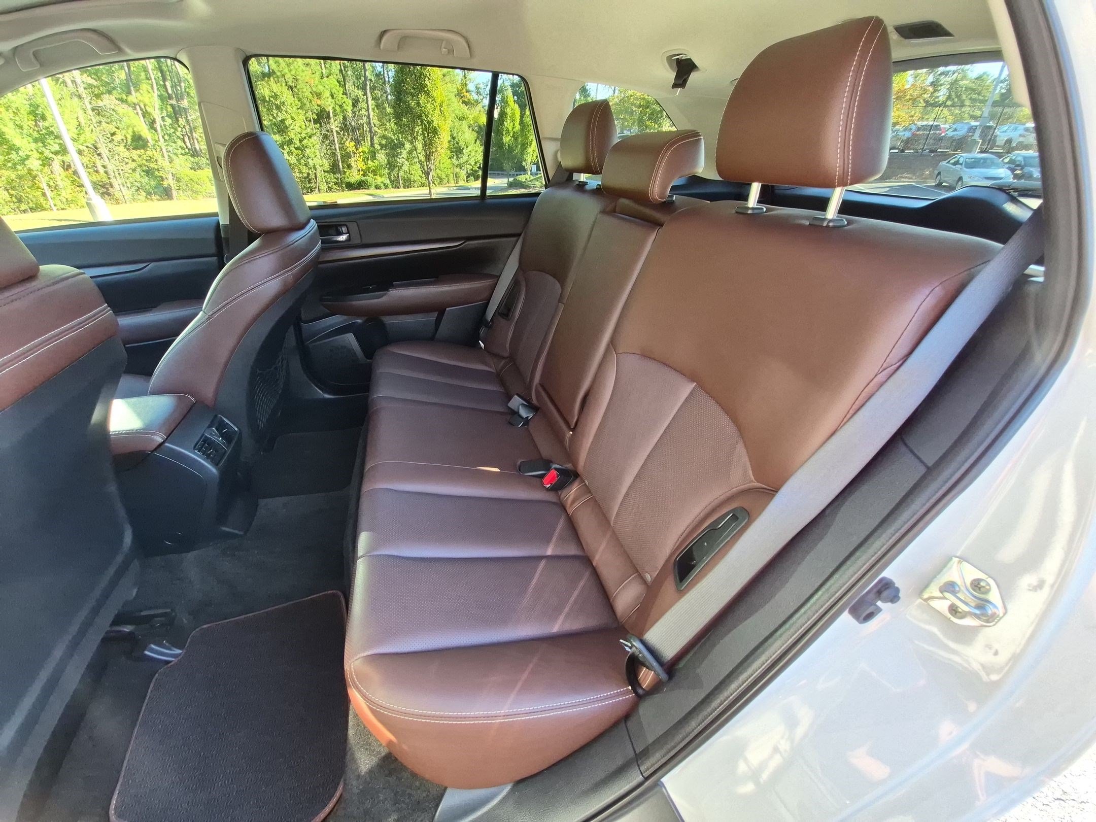 Used 2013 Subaru Outback 2.5i Limited w/ Special Appearance Pkg AWD/4WD image 30