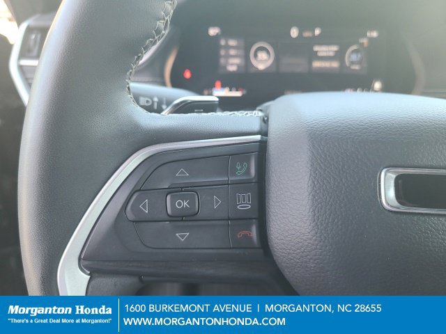Used 2023 Jeep Grand Cherokee Altitude AWD/4WD image 19