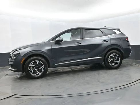 Used 2025 Kia Sportage LX AWD/4WD image 5