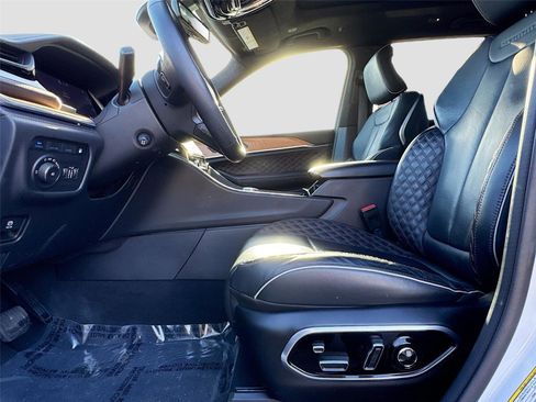 Used 2022 Jeep Grand Cherokee Summit image 17