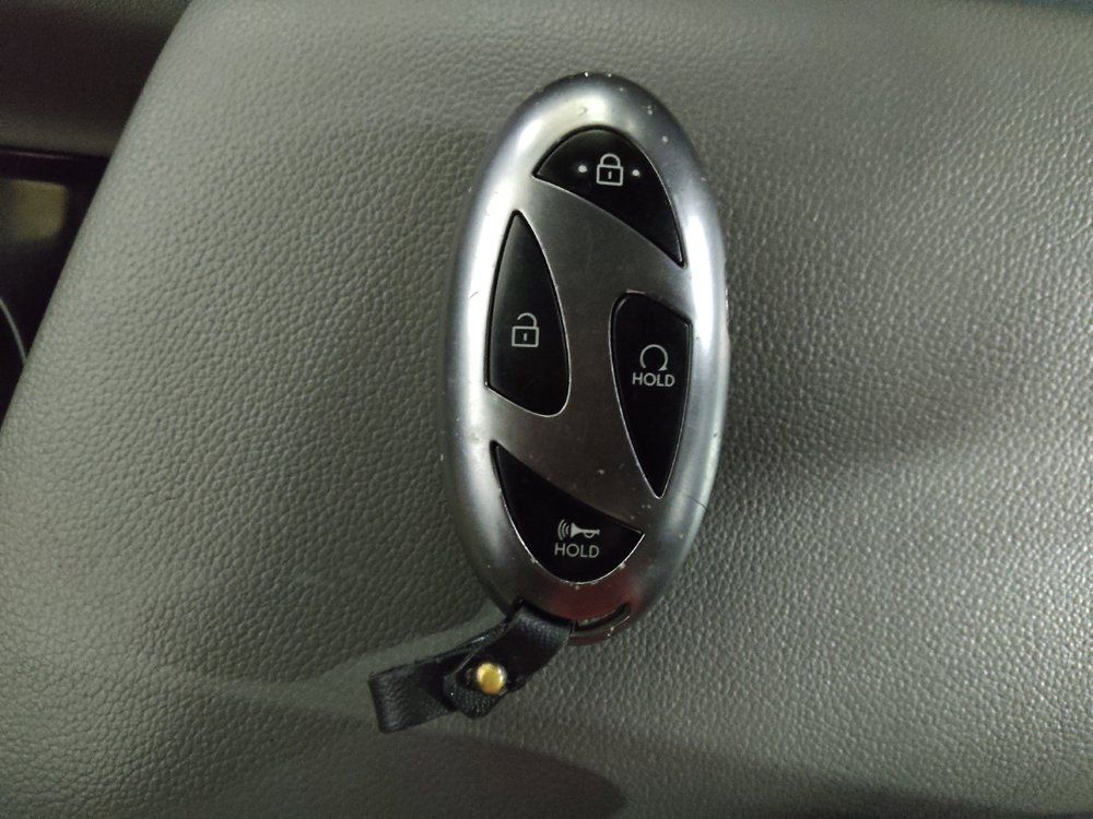 Used 2025 Hyundai Elantra SEL FWD image 32