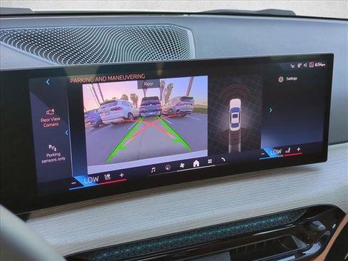 Certified 2025 BMW 330i Sedan w/ Premium Package image 11