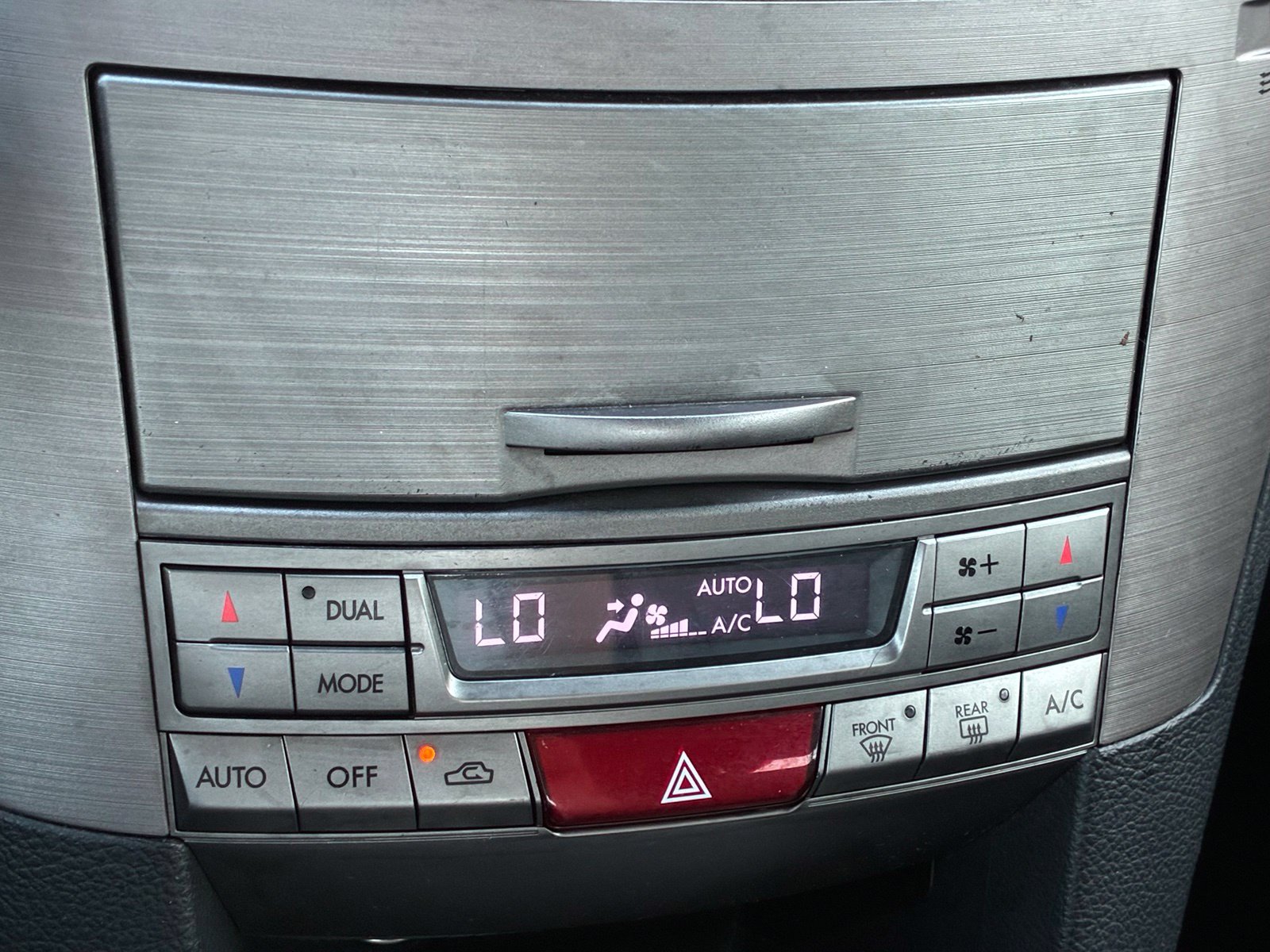 Used 2012 Subaru Legacy 2.5i Limited AWD/4WD image 20