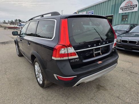 Used 2016 Volvo XC70 T5 Premier w/ Proximity Package image 10
