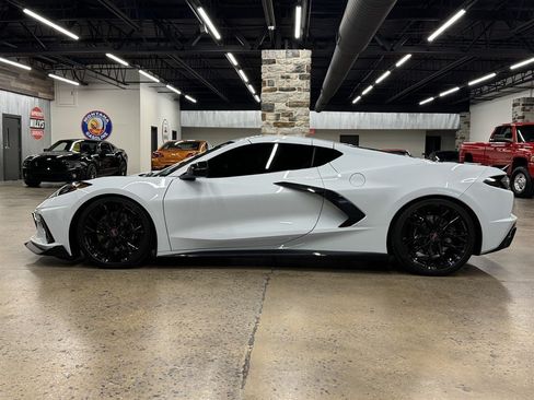 Used 2023 Chevrolet Corvette Stingray Coupe w/ Z51 Performance Package RWD image 4