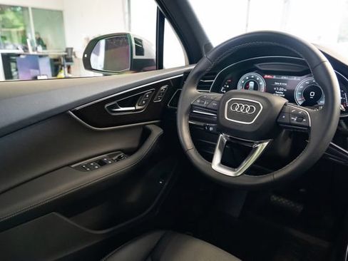 Used 2026 Audi Q7 3.0T Premium Plus AWD/4WD image 12