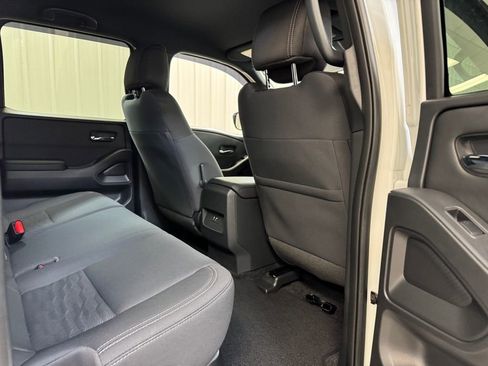 Used 2023 Nissan Frontier SV w/ Midnight Edition Package image 28