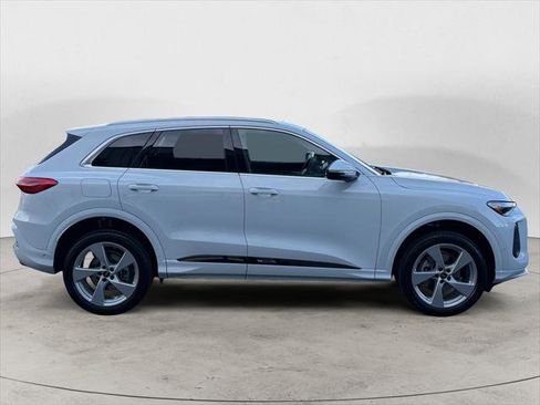 New 2025 Audi Q5 Premium Plus image 8