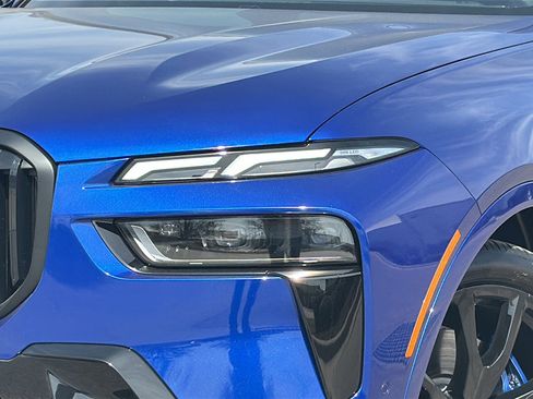 New 2025 BMW X7 M60i image 4