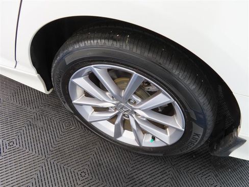 Used 2021 Honda Accord LX image 7