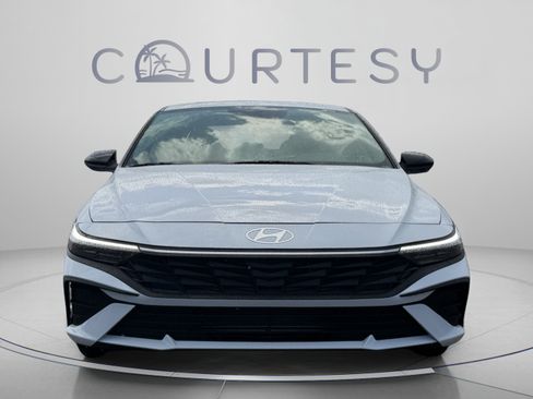 New 2026 Hyundai Elantra SEL Sport FWD image 8