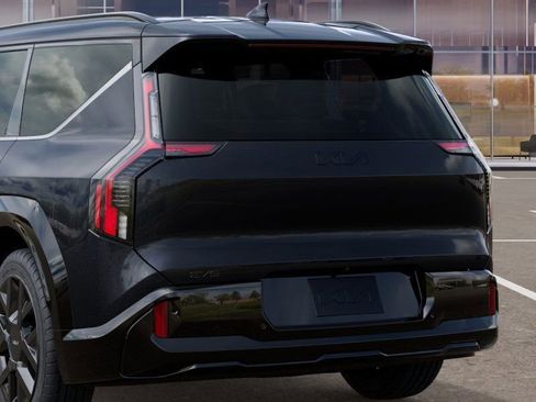 New 2026 Kia EV9 Land w/ Nightfall Edition Package image 13