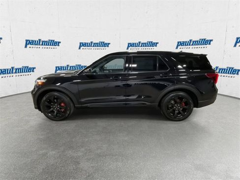 Used 2021 Ford Explorer ST w/ Equipment Group 401A image 7