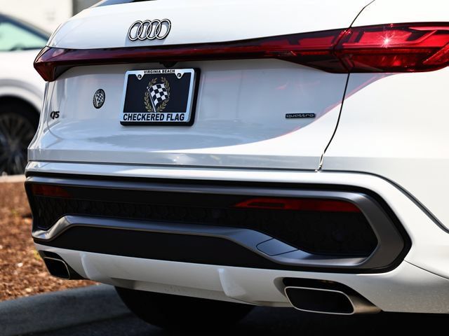 Used 2025 Audi Q5 Prestige AWD/4WD image 10