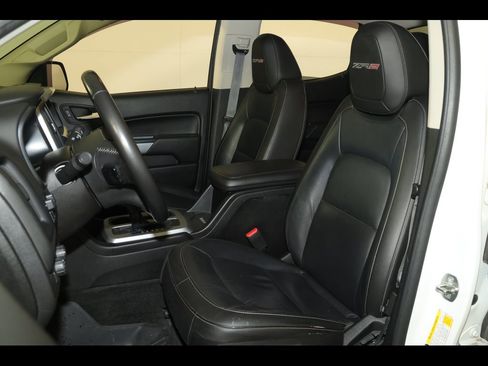 Used 2018 Chevrolet Colorado ZR2 image 14