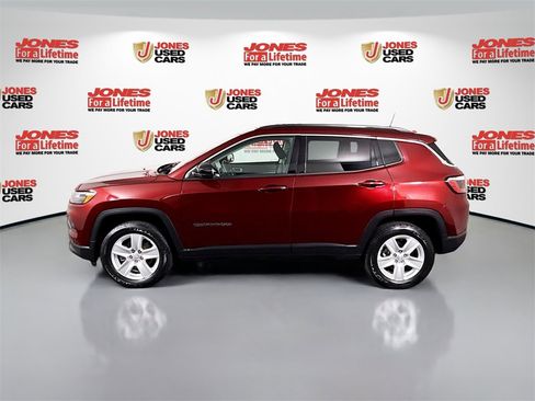 Used 2022 Jeep Compass Latitude w/ Sun and Sound Group image 15