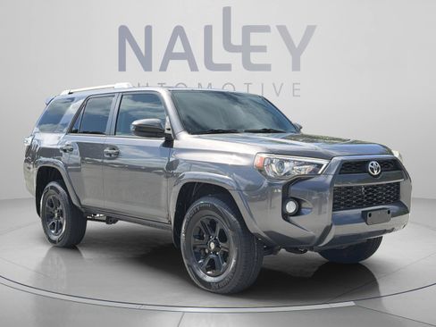Used 2016 Toyota 4Runner SR5 AWD/4WD image 6