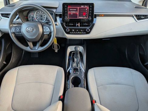 Used 2022 Toyota Corolla LE image 14