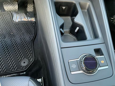 New 2026 Volkswagen Tiguan SE image 19