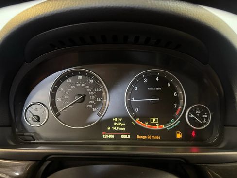 Used 2011 BMW 528i Sedan RWD image 12