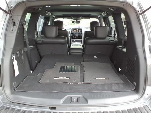 Certified 2024 Nissan Armada SL w/ Midnight Edition Package image 21