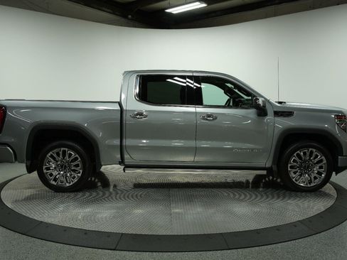 Certified 2025 GMC Sierra 1500 Denali Ultimate AWD/4WD image 12